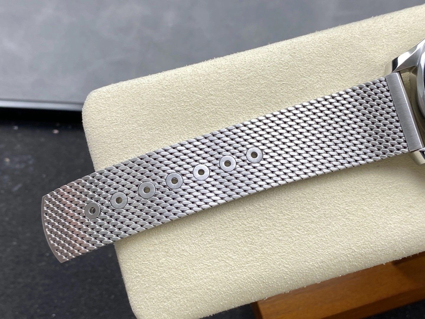RelaxedFit CBD Factory Omega Seamaster Diver 300M 42mm “No Time To Die” 007 Edition Titanium Mesh Bracelet (210.30.42.20.01.010) 1:1 Super Clone – DD8806 Movement 223